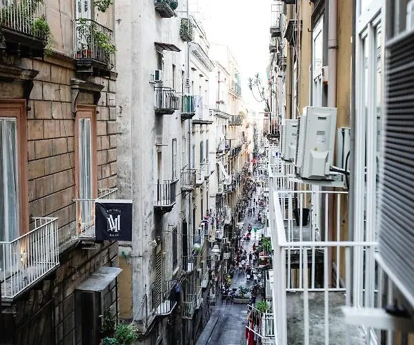 Nap Spaccanapoli * Napels