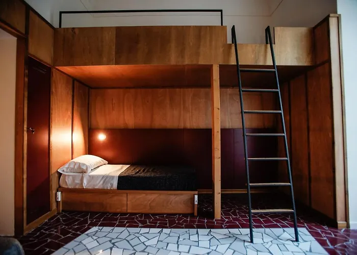 Nap Spaccanapoli Hostel *