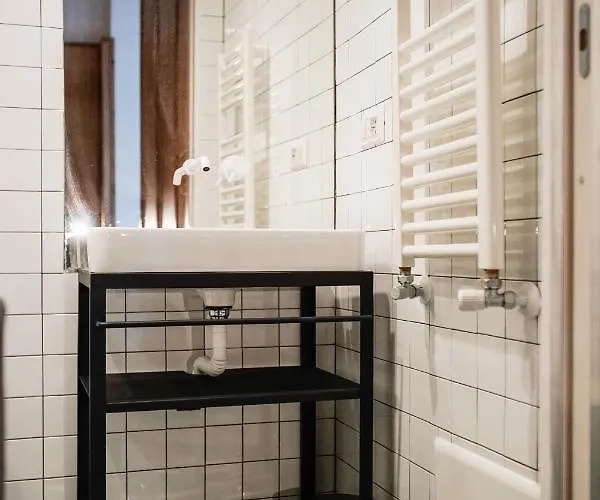 Nap Spaccanapoli Hostel *