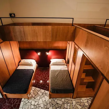 بيت شباب Nap Spaccanapoli *