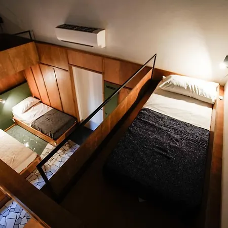 Nap Spaccanapoli * نابولي